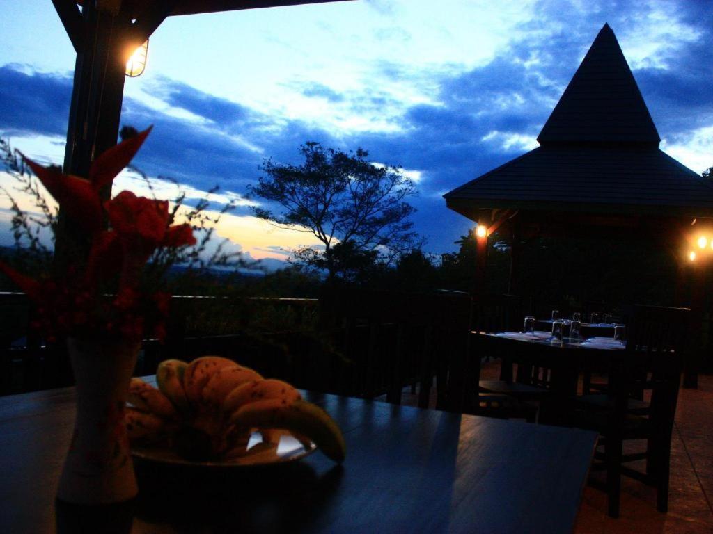 Thaton Hill Resort Meaj Kültér fotó